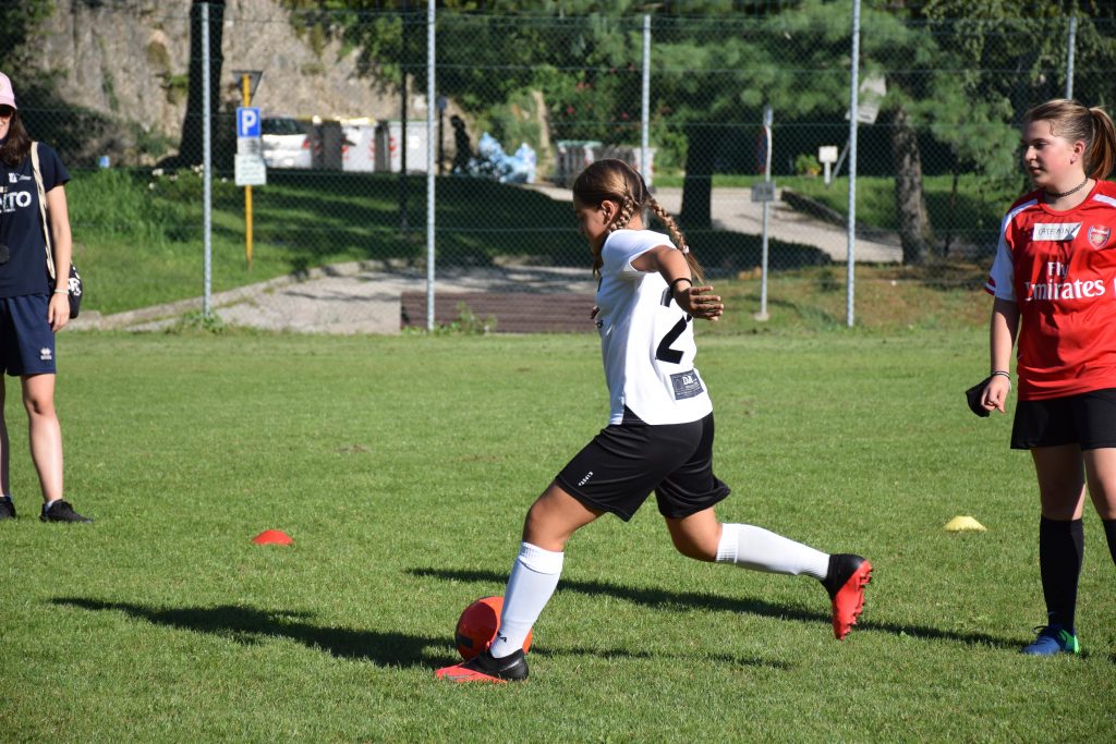 Azione-di-gioco_Open-day_calcio: un gioco da ragazze 2