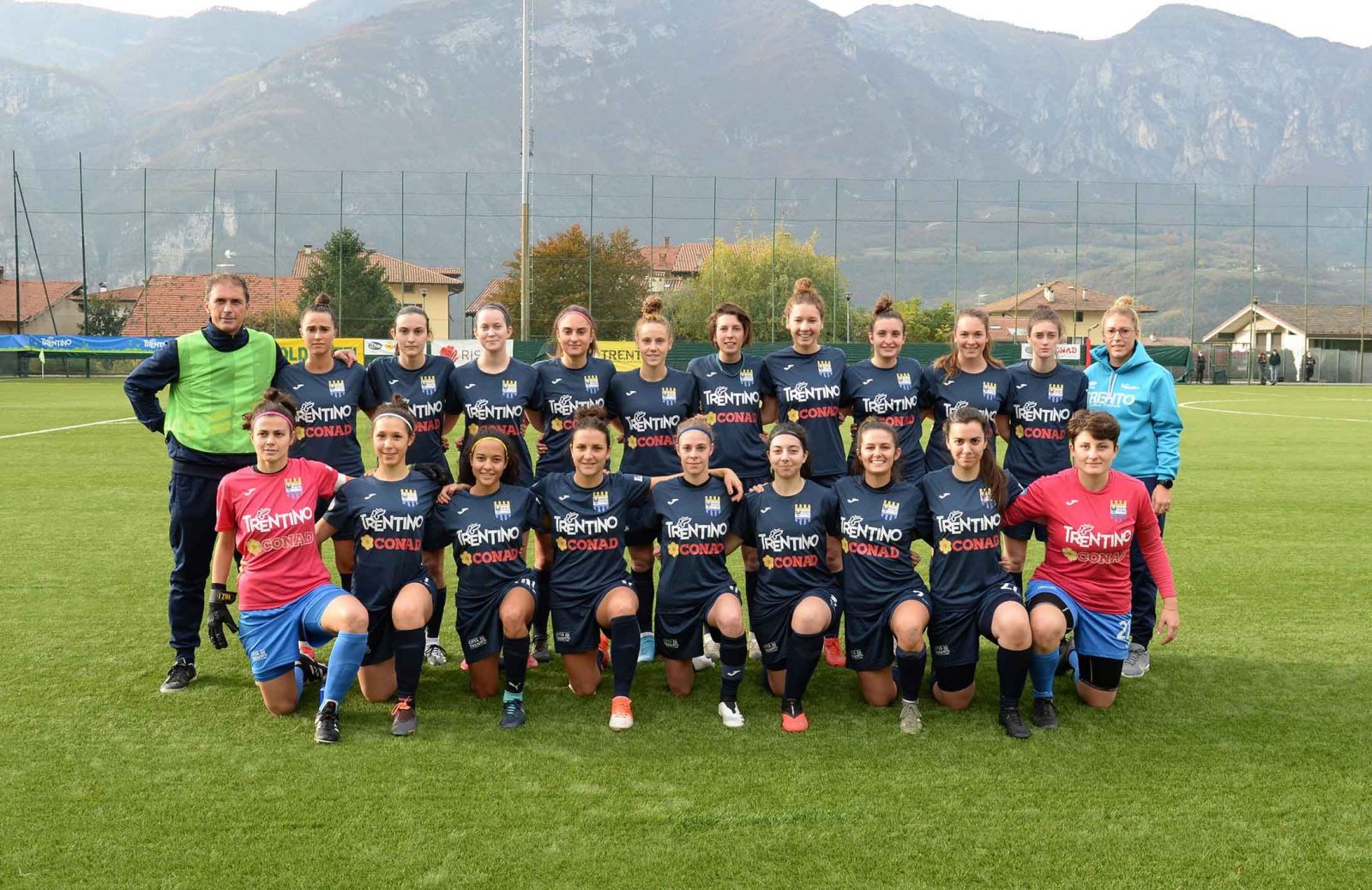 Trento Calcio Femminile_foto di squadra