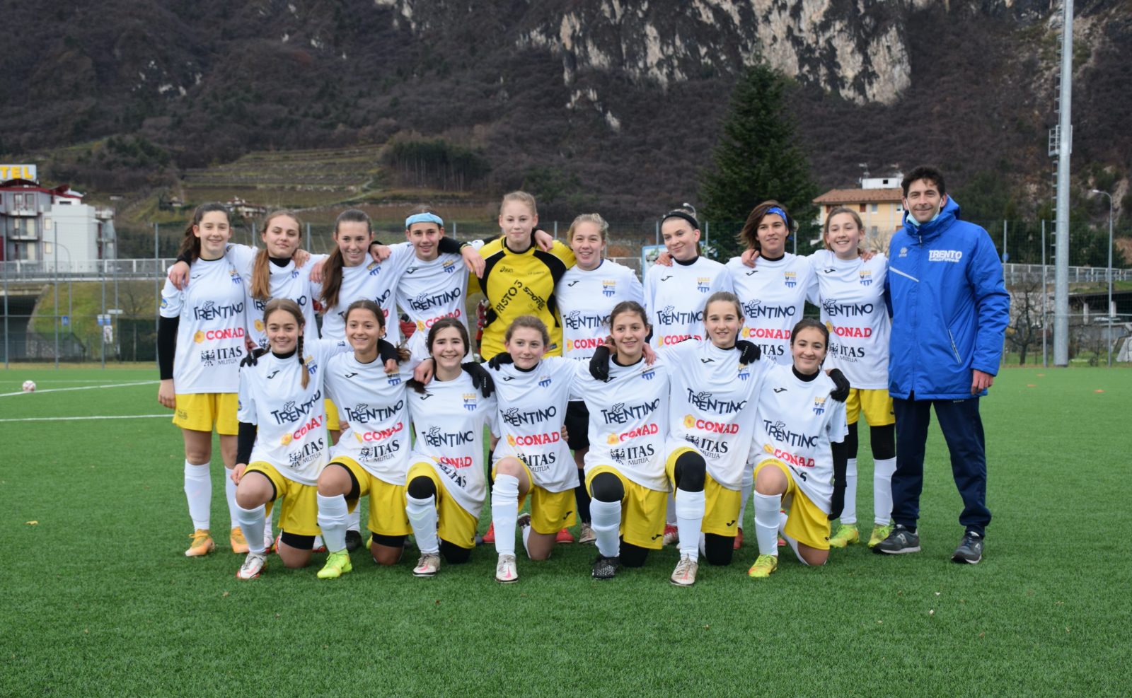 Foto di squadra: Under 15. Trento calcio femminile; stagione 2021/2022